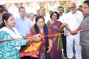  Hon'ble Governor Prof Ganeshi Lal after unveiling the logo of International Green Walkathon and Convention of Green Earth by 'Prerana' in Raj Bhavan, Bhubaneswar on 6.8.2019.