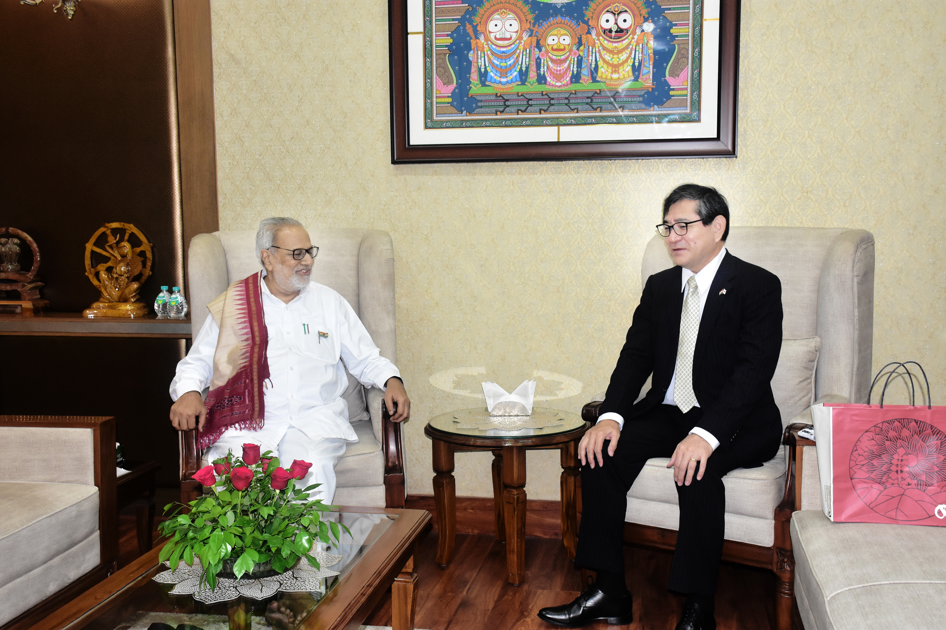 Consul General of Japan Mr. Nakamura Yutaka paid a courtesy visit to Hon'ble Governor Prof Ganeshi Lal at Rajbhawan on 12.11.2021