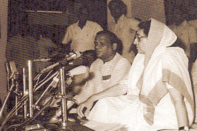 Hon’ble  Prime Minister Smt. Indira Gandhi addresses a press conference.